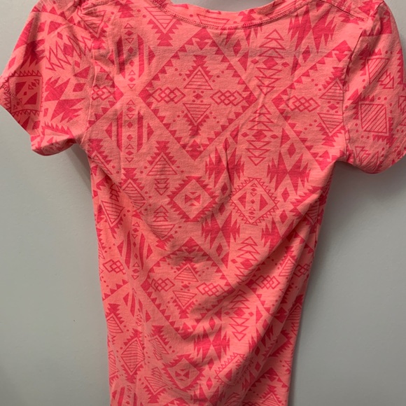 PINK T-shirt with Aztec pattern. - Picture 2 of 3
